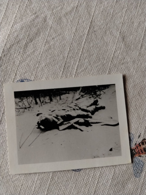 sotavalokuva jäätyneitä venäläisiä sotilaita