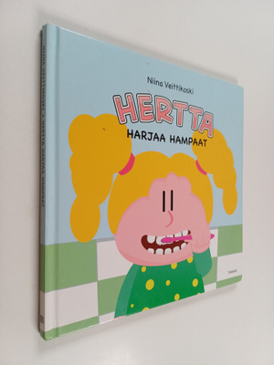 Niina Veittikoski : Hertta harjaa hampaat