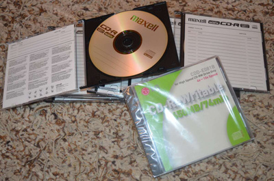 Läjä Maxell CD-R levyjä