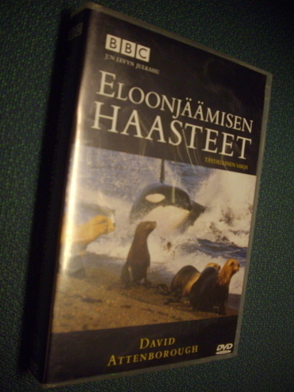 ELOONJÄÄMISEN HAASTEET ( David Attenborough) 3DVD *Sis.pk:t