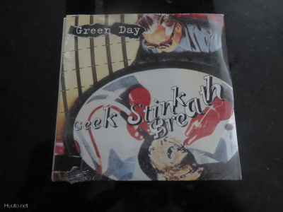 Green Day– Geek Stink Breath cds