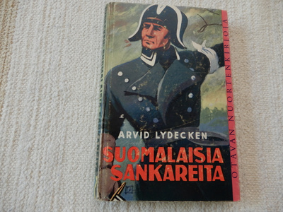 ARVID LYDECKEN :  SUOMALAISIA SANKAREITA