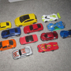 Kaksitoista pikkuautoa - VW, Ford, Porsche, Hotwheels,... - pikkukuva 1