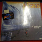 SAXON - STRONG ARM METAL EX+/EX+ LP - pikkukuva 1
