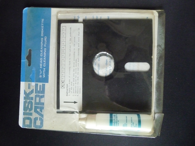 Commodore 64 - Disk Care levyaseman puhdistuslevy 5.25"