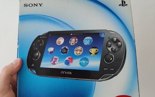 Playstation Vita: Crystal Black Box