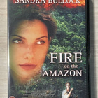 Amazon liekeissä (1993) Sandra Bullock - pikkukuva 1
