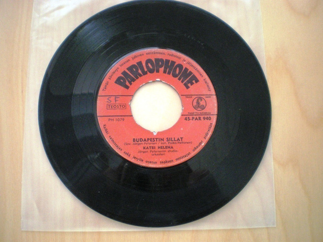 7" Katri Helena: Budapestin sillat / Kulkureiden kuningas