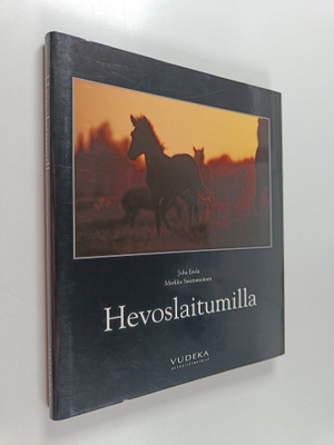 Juha Erola : Hevoslaitumilla