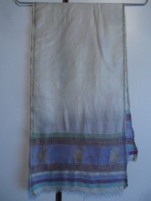 Huivi  12. Kaunis vanha vintage-kaulahuivi, silkkiä