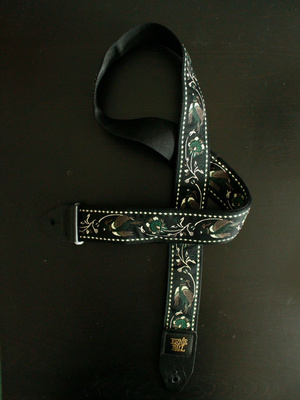 Ernie Ball Black Pleasant Pheasant Strap kitarahihna