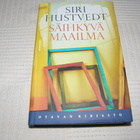 Siri Hustvedt Säihkyvä maailma -sid - pikkukuva 1