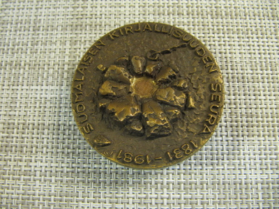 Suomalaisen kirjallisuuden seura  150 V mitali /KJ 1981