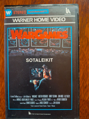 Sotaleikit (WarGames) VHS – Suomijulkaisu