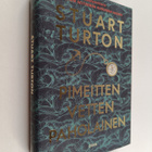 Stuart Turton : Pimeitten vetten paholainen - pikkukuva 1