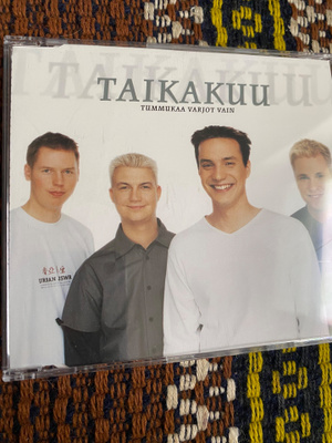 Taikakuu: Tummukaa varjot vain