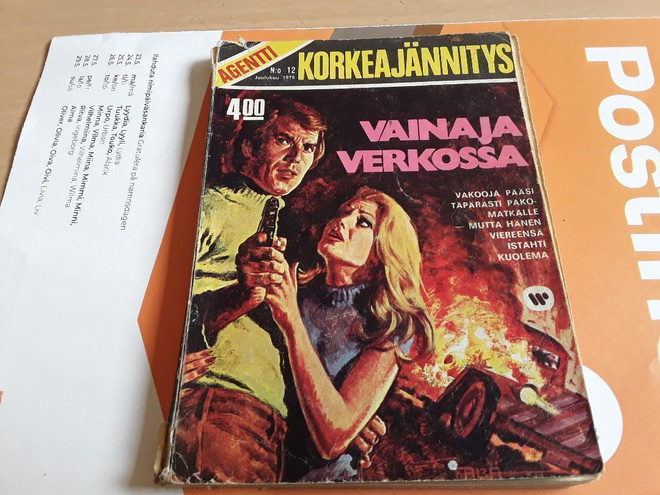 Agentti Korkeajännitys 1975 12: Vainaja verkossa