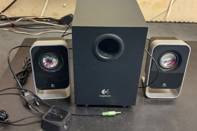 Kaiutinjärjestelmä Logitech LS21
