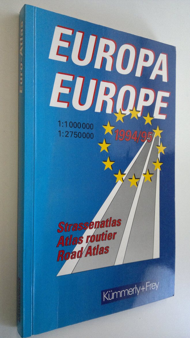 Europa/Europe 1:1000000 / 1:2750000 : Starssenatlas/Atlas...