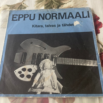 EPPU NORMAALI; Kitara taivas ja tähdet +1 - KANSI * FIN 1985