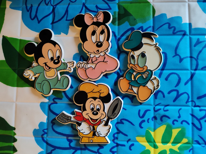 Vintage Mangneeit Mikki Hiiri, Minni Hiiri, Aku Ankka
