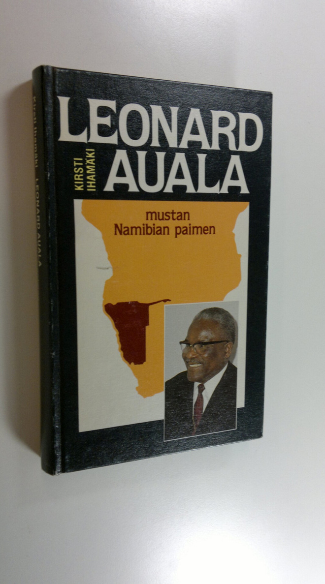 Kirsti Ihamäki : Leonard Auala : mustan Namibian paimen