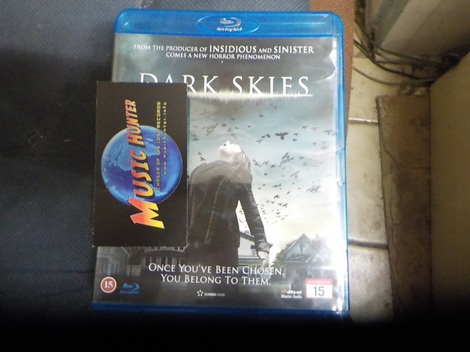 DARK SKIES UUSI BLU-RAY