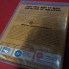 ZOMBIE FLESH EATERS UUSI BLU-RAY - pikkukuva 2