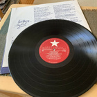 NEIL YOUNG: Hawks & Doves. * ITA 1980 - pikkukuva 3