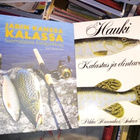 7 kpl KALASTUSKIRJA KOKOELMA ( SIS POSTIKULU ) - pikkukuva 4