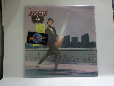 ACCEPT - S/T M-/VG+ US 1984 2. PAINOS LP