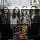 BLUES PILLS PROMO JULISTE KAHDELLA NIMMARILLA - pikkukuva 1