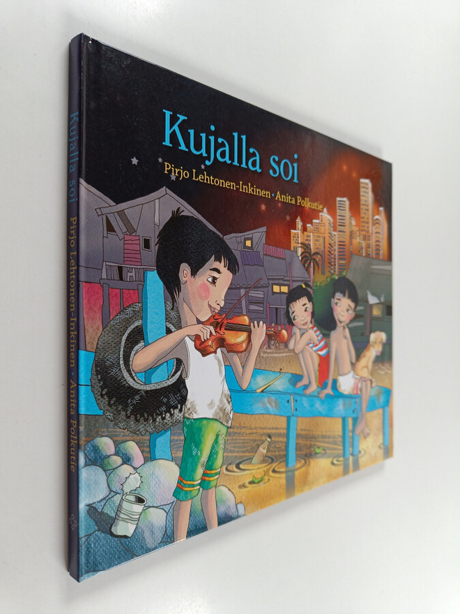 Pirjo Lehtonen-Inkinen : Kujalla soi