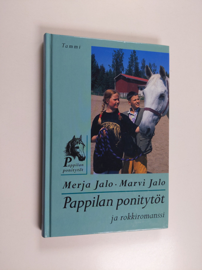 Marvi Jalo ym. : Pappilan ponitytöt ja rokkiromanssi