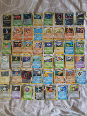 Iso Pokémon-korttierä (2003–2005) mm. EX Team Rocket Returns