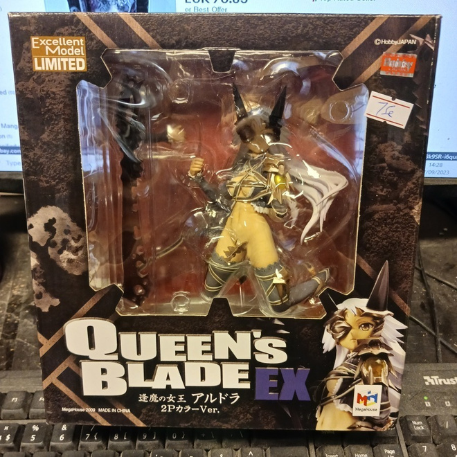 QUEENS BLADE EX statue   - HEAD HUNTER STORE.
