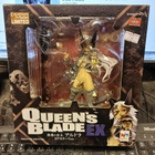QUEENS BLADE EX statue   - HEAD HUNTER STORE. - pikkukuva 1