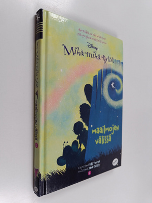 Kiki Thorpe : Maailmojen välissä