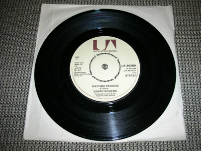 Single Kenny Rogers: daytime friends