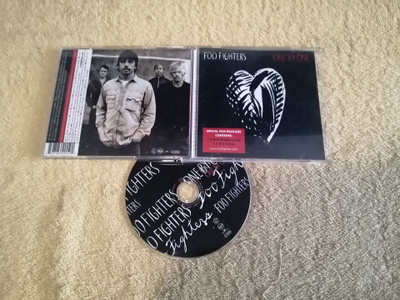 FOO FIGHTERS - One By One CD