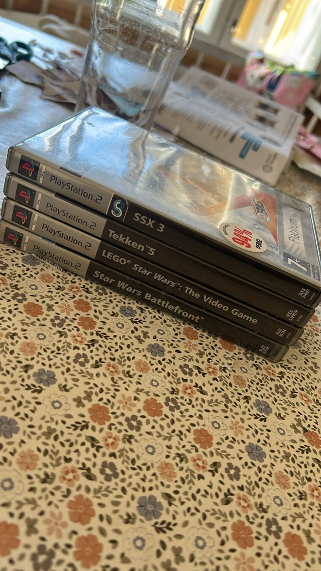4kpl pelin paketti PS2 CIB PLATINUM