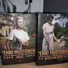 Enni Mustonen x2 - Tekijä & Taiteilijan vaimo 1.p. - pikkukuva 1
