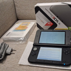Nintendo 3DS XL + laturi - pikkukuva 1