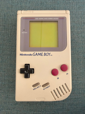 Nintendo Game Boy DMG-01 - erittäin siistikuntoinen!