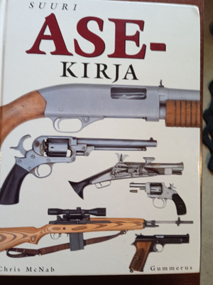 SUURI ASEKIRJA: TUHTI TIETOPAKETTI JA KIINNOSTAVA LUKUKOKEMU