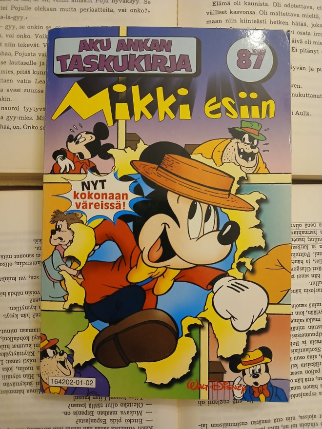 Aku Ankan taskukirja 87: Mikki esiin (pokkari)