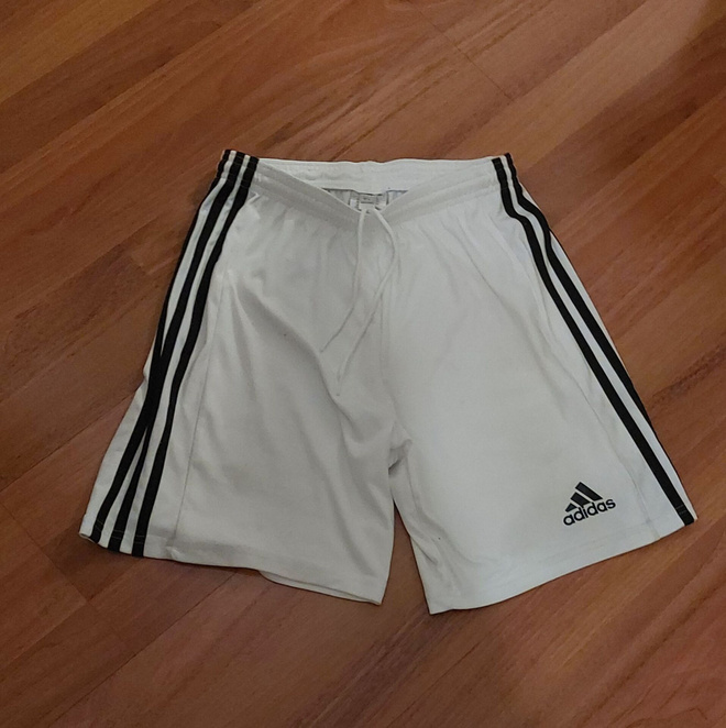 Adidas urheilushortsit miesten koko S