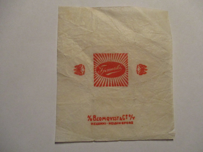 VANHA KARAMELLIPAPERI - TSINUSKI BLOMQVIST  (K15-S87)