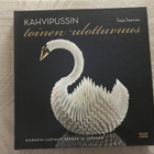 Kahvipussin toinen ulottuvuus askartelukirja - pikkukuva 1