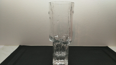 Tapio Wirkkala Minerva maljakko, Iittala